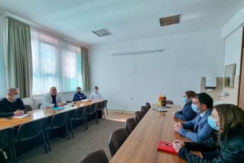 Đurašković posjetio Bolnicu "Danilo I" Đurašković posjetio Bolnicu "Danilo I"