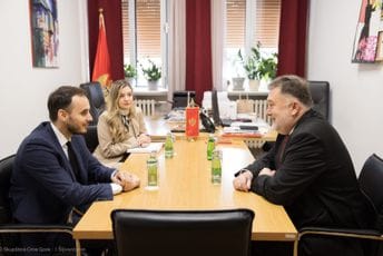 Konatar sa Gandelom: Nije dobro da Skupština, kao jedna od ključnih instiutucija, ne obavlja svoje zadatke Konatar sa Gandelom: Nije dobro da Skupština, kao jedna od ključnih instiutucija, ne obavlja svoje zadatke