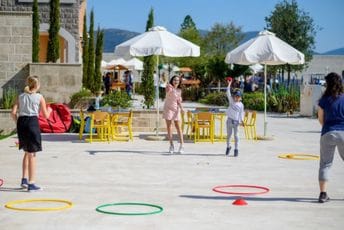 Luštica Bay Hello spring“ festival - U susret proljeću uz vatromet zabave, boja i ukusa Luštica Bay Hello spring“ festival - U susret proljeću uz vatromet zabave, boja i ukusa