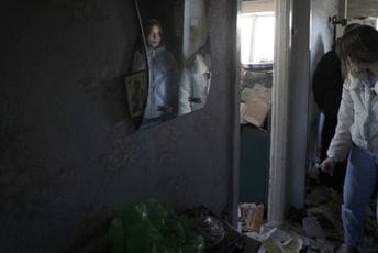 Još jedna potresna priča iz Mariupolja: Grupa siročadi zatočena u hladnom podrumu, ne mogu ih evakuisati