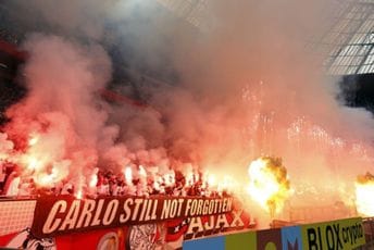 Navijači Ajaksa napravili haos: Na tribinama izazvali požar, reagovala vatrogasna Navijači Ajaksa napravili haos: Na tribinama izazvali požar, reagovala vatrogasna