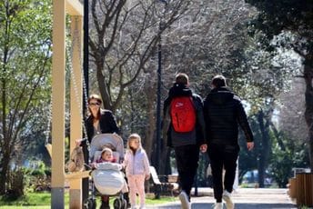 Poražavaju demografski podaci: Političari žmure dok Crnoj Gori „nestaju“ stanovnici Poražavaju demografski podaci: Političari žmure dok Crnoj Gori „nestaju“ stanovnici