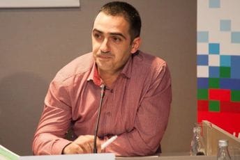 Politička nestabilnost ugrožava rekonstrukciju diplomatske mreže Politička nestabilnost ugrožava rekonstrukciju diplomatske mreže