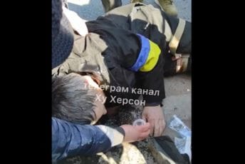Rusi pucali na demonstrante u Hersonu (VIDEO) Rusi pucali na demonstrante u Hersonu (VIDEO)