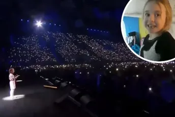 Djevojčica koja je oduševila pjesmom u skloništu nastupila pred punim stadionom u Poljskoj Djevojčica koja je oduševila pjesmom u skloništu nastupila pred punim stadionom u Poljskoj