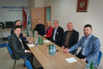 LP sa Abazovićem: Prioritet što hitnije sastaviti Vladu, liberali vazda podrška evropskom putu LP sa Abazovićem: Prioritet što hitnije sastaviti Vladu, liberali vazda podrška evropskom putu