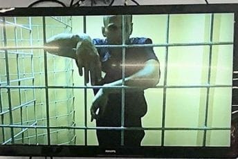 Navaljni osuđen na devet godina zatvora Navaljni osuđen na devet godina zatvora