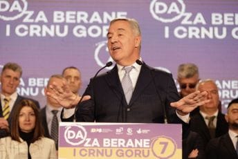 Đukanović: U završnim smo danima konsultacija oko izbora nove vlade Đukanović: U završnim smo danima konsultacija oko izbora nove vlade