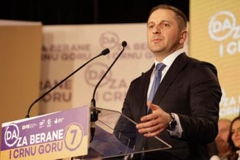 Šehović poručio u Beranama: Anticrnogorskoj politici je došao kraj Šehović poručio u Beranama: Anticrnogorskoj politici je došao kraj