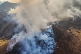 Umjesto aviona, kolašinski vatrogasci dobili naprtnjače za gašenje požara Ilustracija