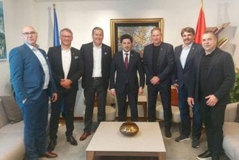 Abazović sa njemačkim investitorima: Vraćamo Njemce u Crnu Goru Abazović sa njemačkim investitorima: Vraćamo Njemce u Crnu Goru