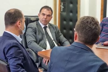 Đurašković: Ozbiljnije i odgovornije se posvetiti problemu vodosnabdijevanja Đurašković: Ozbiljnije i odgovornije se posvetiti problemu vodosnabdijevanja