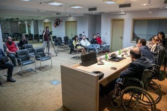 Počinje sprovođenje projekta finansiranog od strane EU koji će doprinijeti boljem i dostojanstvenijem životu OSI Počinje sprovođenje projekta finansiranog od strane EU koji će doprinijeti boljem i dostojanstvenijem životu OSI