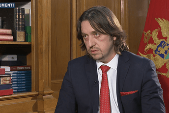 Plate u Ministarstvu pravde za oktobar: Sekulović zaradio najviše, Božović na drugom mjestu