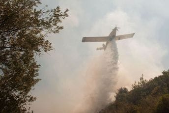 Vlada dovela u pitanje spremnost države da reaguje na požare Vlada dovela u pitanje spremnost države da reaguje na požare