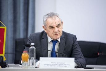 Mitrović stopirao usvajanje planskih dokumenata i blokirao postupak legalizacije Mitrović stopirao usvajanje planskih dokumenata i blokirao postupak legalizacije