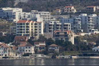 Rusi vlasnici 18.906 nekretnina iz straha ih prepisuju drugima Rusi vlasnici 18.906 nekretnina iz straha ih prepisuju drugima