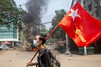 Vođa vojne hunte u Mjanmaru obećao da će "uništiti protivnike" Vođa vojne hunte u Mjanmaru obećao da će "uništiti protivnike"