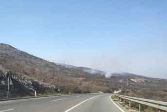 Podgorica: Požar u mjestu Šteke, tri ekipe na terenu Podgorica: Požar u mjestu Šteke, tri ekipe na terenu