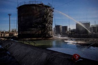 Rusi uništili skladište nafte u Lavovu (VIDEO) Skladište nafte u Lavovu nakon ruskog raketnog napada