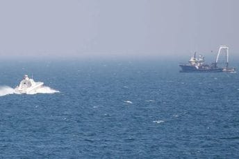 Turska pronašla još jednu minu u Crnom moru Turska pronašla još jednu minu u Crnom moru