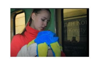 Harkov: Poslije porođaja sa bebom živi u metrou, otac djeteta na ratištu Harkov: Poslije porođaja sa bebom živi u metrou, otac djeteta na ratištu