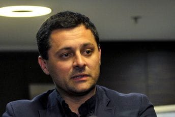 Koliko leševa košta gas u prosječnoj demokratiji? Koliko leševa košta gas u prosječnoj demokratiji?