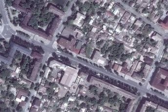 Istraga AP: U ruskom napadu na pozorište ubijeno 600 civila, puno više nego što se mislilo Istraga AP: U ruskom napadu na pozorište ubijeno 600 civila, puno više nego što se mislilo