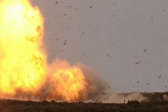 Eksplozije u Rusiji, blizu granice sa Ukrajinom (VIDEO) Eksplozije u Rusiji, blizu granice sa Ukrajinom (VIDEO)