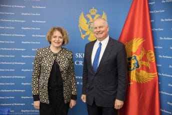 Bošnjak-Miler: Manjinska vlada kontroverzan projekat Bošnjak-Miler: Manjinska vlada kontroverzan projekat