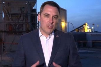 Vuković: Vlada pogazila zakone i zaustavila rad asfaltne baze Puteva Vuković: Vlada pogazila zakone i zaustavila rad asfaltne baze Puteva