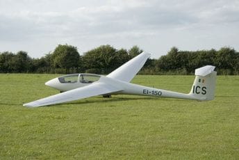 Slovak oteo avion u Italiji pa sletio u Francusku, policiji predao pismo na engleskom Slovak oteo avion u Italiji pa sletio u Francusku, policiji predao pismo na engleskom