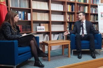 Papović: Odlazeća Vlada najamnička, da se ne zaboravi odgovornost GP URA Papović: Odlazeća Vlada najamnička, da se ne zaboravi odgovornost GP URA