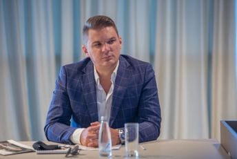 Šahmanović: Svaki dan vladavine odlazeće Vlade je poguban po ekonomiju, integritet i ugled države Šahmanović: Svaki dan vladavine odlazeće Vlade je poguban po ekonomiju, integritet i ugled države