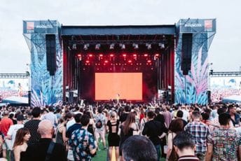 Mladima daju po 400 eura za odlaske na koncerte i kupovinu muzičkih izdanja Mladima daju po 400 eura za odlaske na koncerte i kupovinu muzičkih izdanja