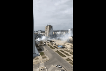 (VIDEO) Rusi granatirali Energodar za vrijeme protesta (VIDEO) Rusi granatirali Energodar za vrijeme protesta