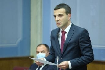 Papović: Razministar Leposavić izmišlja, DPS kritikuje političko a ne vjersko djelovanje SPC Papović: Razministar Leposavić izmišlja, DPS kritikuje političko a ne vjersko djelovanje SPC