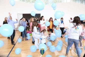 Interaktivnim programom za djecu danas je u Baru obiježen Svjetski dan autizma Interaktivnim programom za djecu danas je u Baru obiježen Svjetski dan autizma