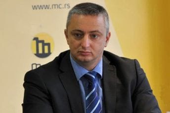Trifunović: Sa ovakvim bezbjednosnim sektorom Crna Gora može postati nova Ukrajina Trifunović: Sa ovakvim bezbjednosnim sektorom Crna Gora može postati nova Ukrajina
