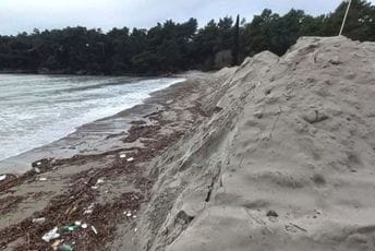 Pripremaju plaže bez odobrenja Morskog dobra Pripremaju plaže bez odobrenja Morskog dobra