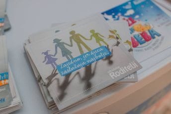 Udruženje Roditelji: Nadležni da se obrate roditeljima i garantuju bezbjednost djece Udruženje Roditelji: Nadležni da se obrate roditeljima i garantuju bezbjednost djece