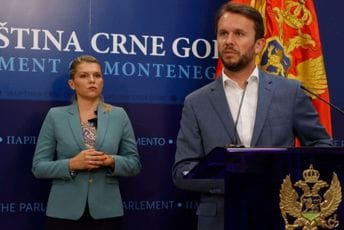 Poslanici SDP-a traže od Bulajića da zakaže sjednicu: Budite elementarno odgovorni Poslanici SDP-a traže od Bulajića da zakaže sjednicu: Budite elementarno odgovorni