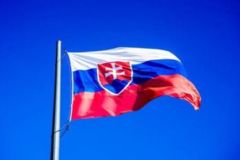 Trenutno je u Albaniji: Slovačka će poslati u Crnu Goru helikopter sa posadom