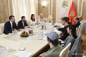 Spajić: Ne tražite budućnost negdje drugo, svijet je u Crnoj Gori Spajić: Ne tražite budućnost negdje drugo, svijet je u Crnoj Gori