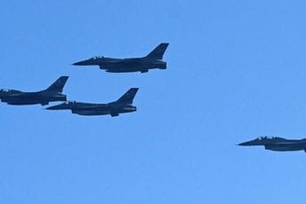 Amerikanci prodaju Bugarskoj osam borbenih aviona F-16 Amerikanci prodaju Bugarskoj osam borbenih aviona F-16