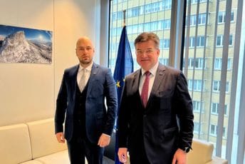 Radulović Lajčaku: Ne tražimo prečice, EU da cijeni rezultate CG prema zaslugama Radulović Lajčaku: Ne tražimo prečice, EU da cijeni rezultate CG prema zaslugama