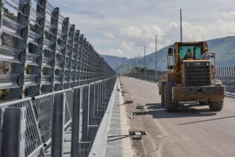 Uhapšeni Podgoričani zbog krađe željeznih profila sa auto-puta Auto-put
