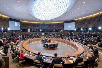 Radulović: Crna Gora nedvosmisleno podržava nezavisnost, teritorijalni integritet i suverenitet Ukrajine Radulović: Crna Gora nedvosmisleno podržava nezavisnost, teritorijalni integritet i suverenitet Ukrajine