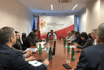 Moguća izgradnja nacionalnih sportskih centara u Podgorici i Kolašinu Moguća izgradnja nacionalnih sportskih centara u Podgorici i Kolašinu