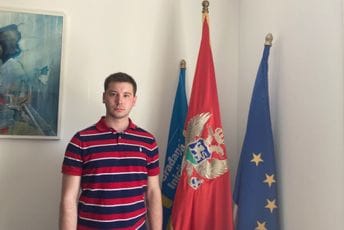 Kovačević: Kod Ure nema dna, već samo pregrade koje vode naniže Kovačević: Kod Ure nema dna, već samo pregrade koje vode naniže